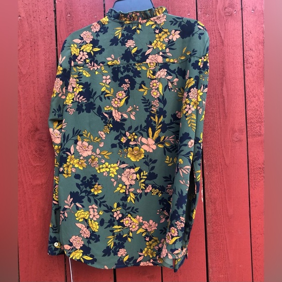 💚 NWT Nanette Lepore  Lora Button Down Top - Size Small 💚 - Picture 3 of 9